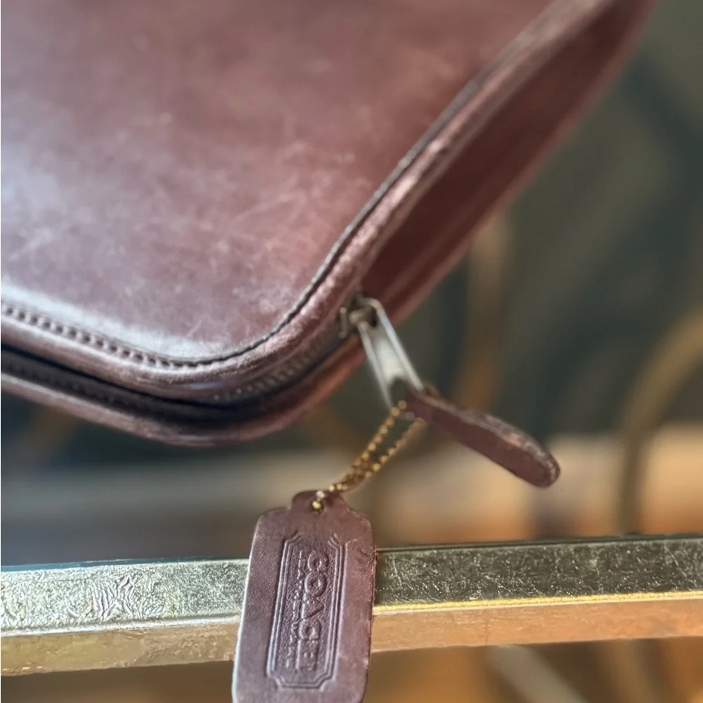 Coach Brown Leather Portfolio, Briefcase Classic Design